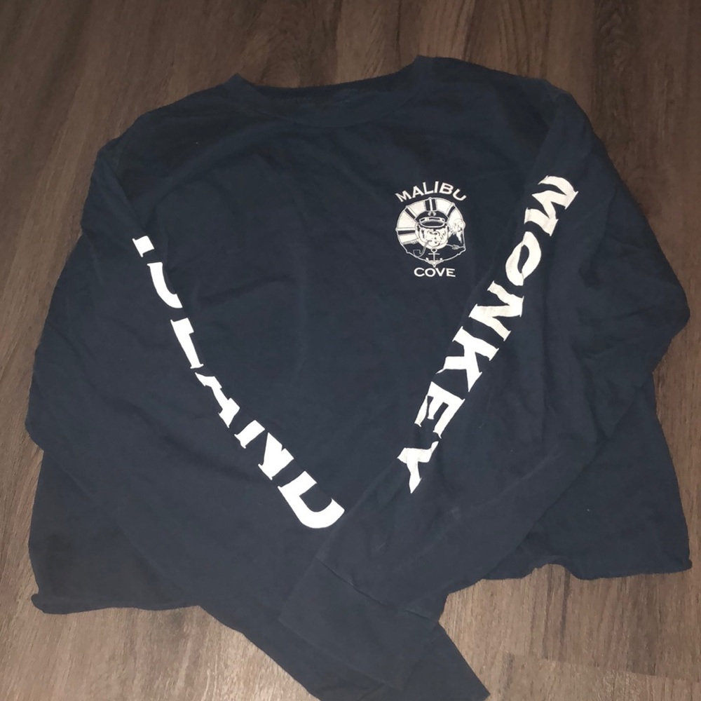 BRANDY MELVILLE monkey island long sleeve